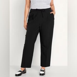 High-Waisted Billie Straight Ankle Trouser